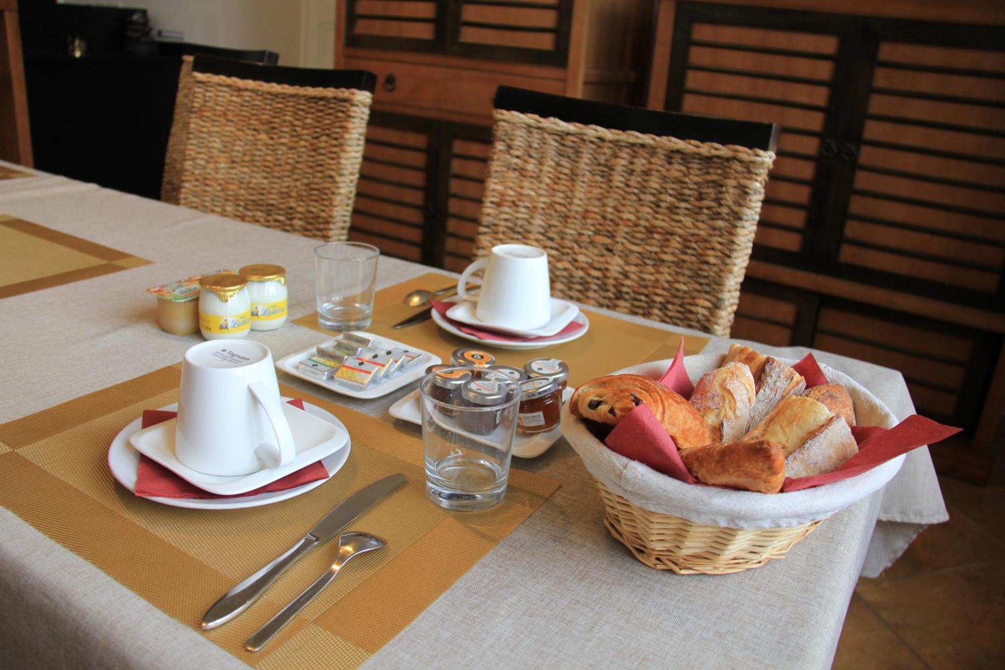 Bed and Breakfast Domaine De La Tisnere Gelos Esterno foto